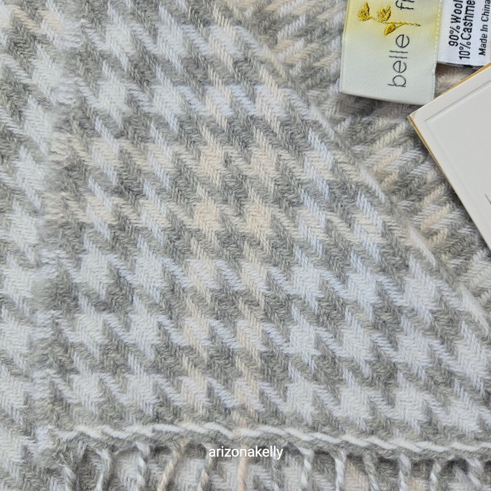 NWT Wool & Cashmere Houndstooth Scarf Belle France - Picture 3 of 8